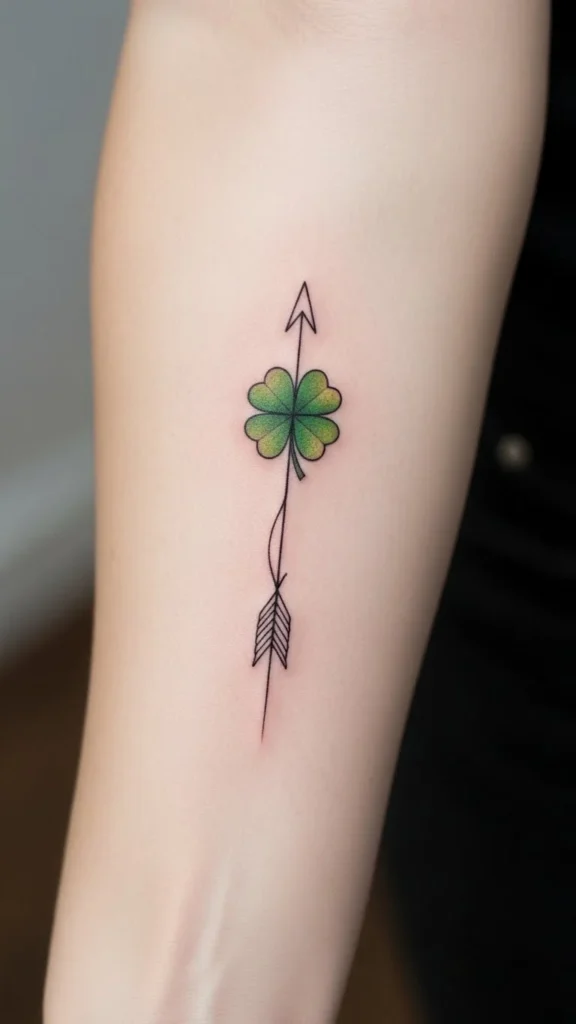 Clover with Arrow Detail